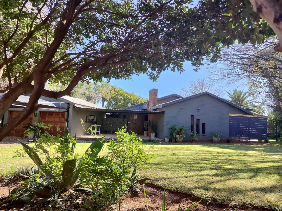 3 Bedroom Property for Sale in Flamwood North West